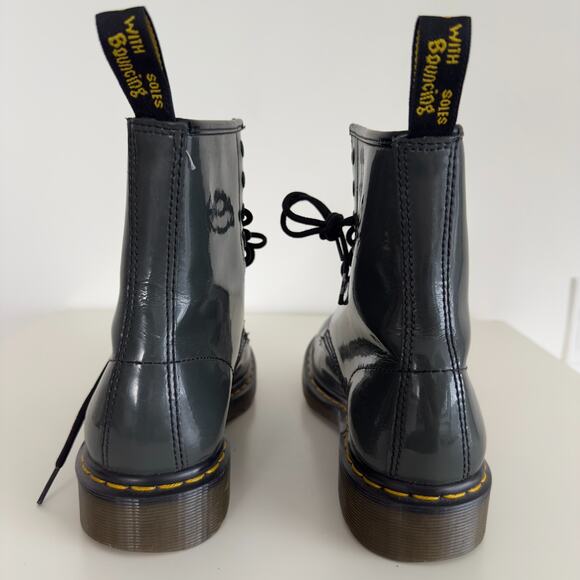 Dr Martens Boots 11821 Womens 7 Gray Patent Leather Combat Lace Up Grunge Rock - Picture 7 of 11